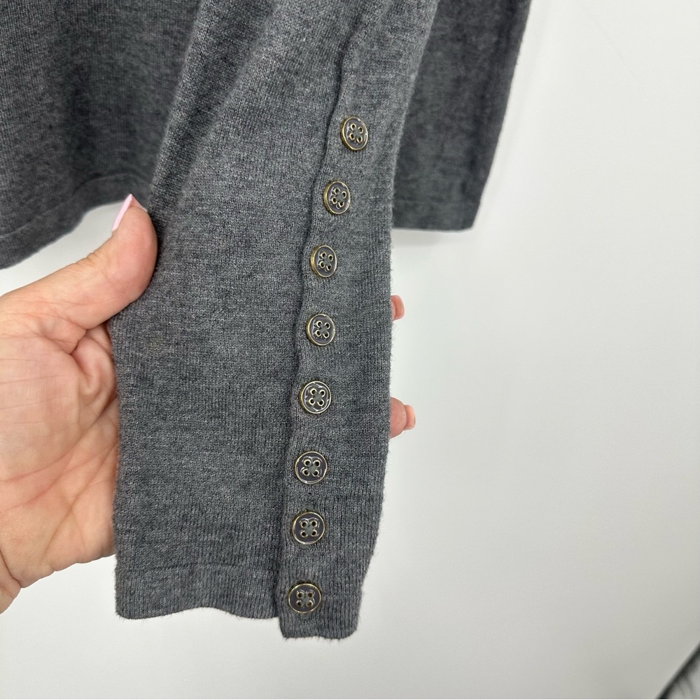J.McLaughlin Gray Sweater Button Cuffs Crew Neck Womens Medium | AQ598 - Picture 4 of 6